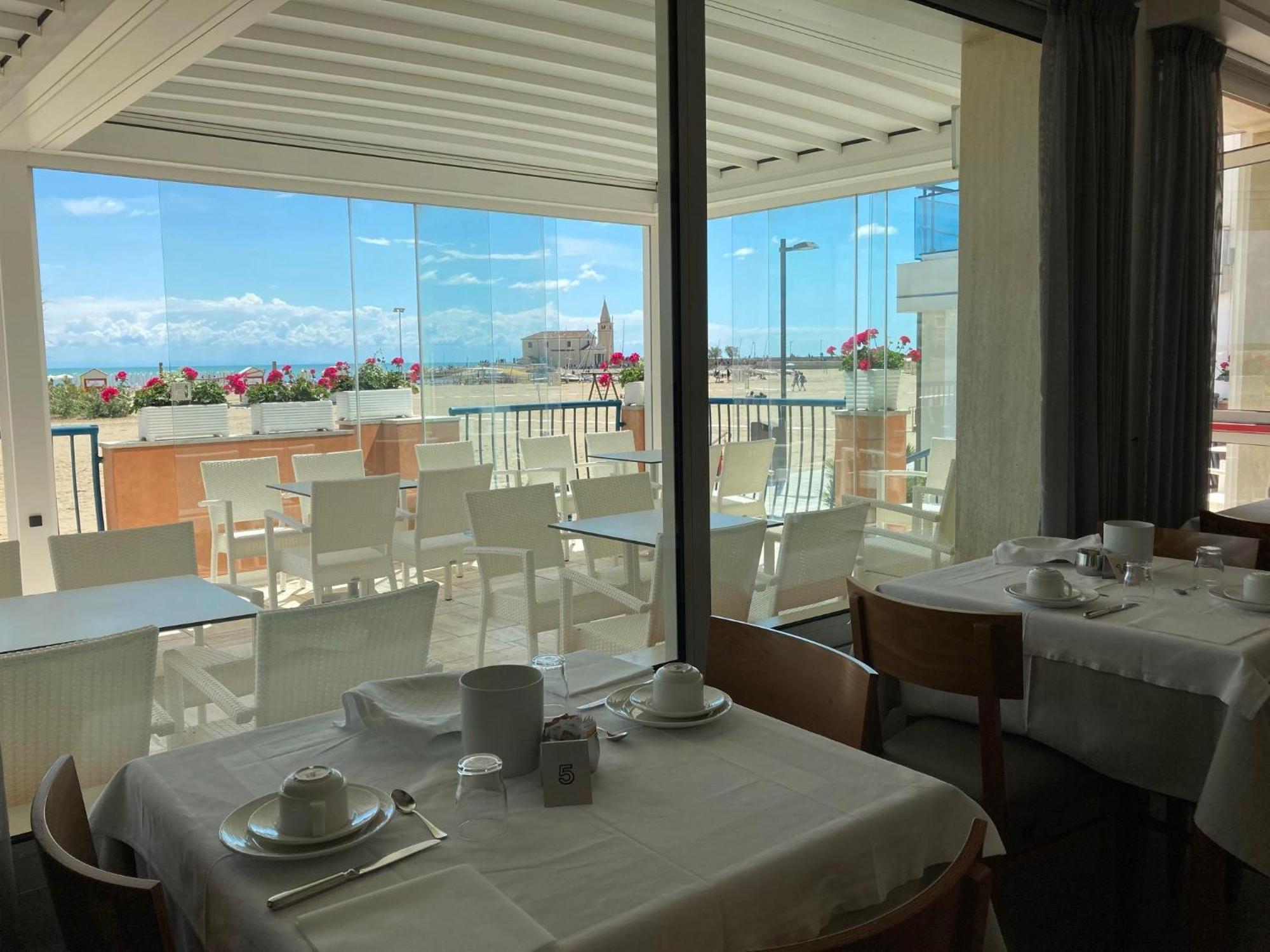 Hotel Giacomazzo Caorle Exterior foto