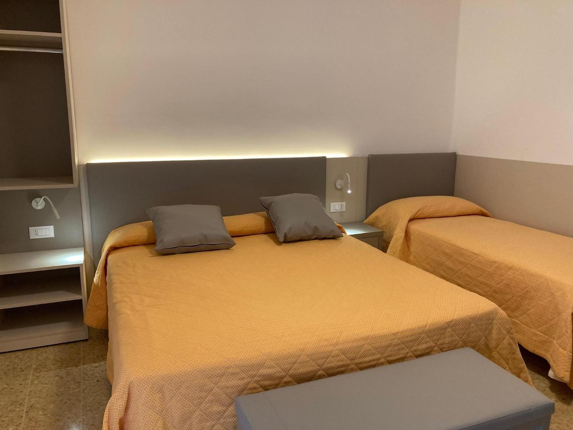 Hotel Giacomazzo Caorle Exterior foto
