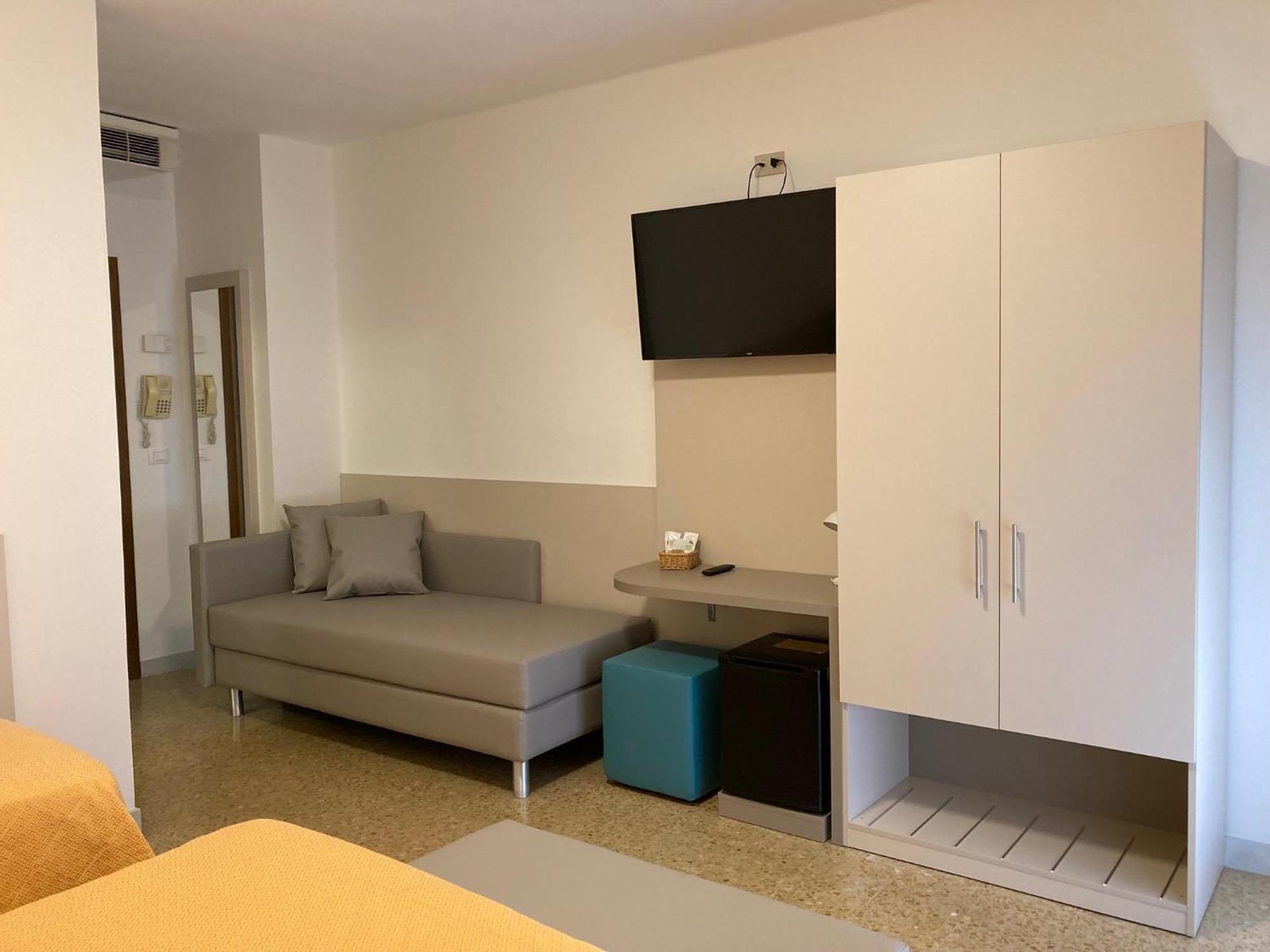 Hotel Giacomazzo Caorle Exterior foto
