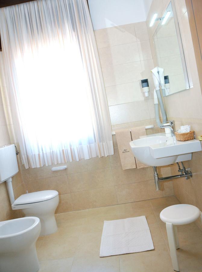Hotel Giacomazzo Caorle Exterior foto